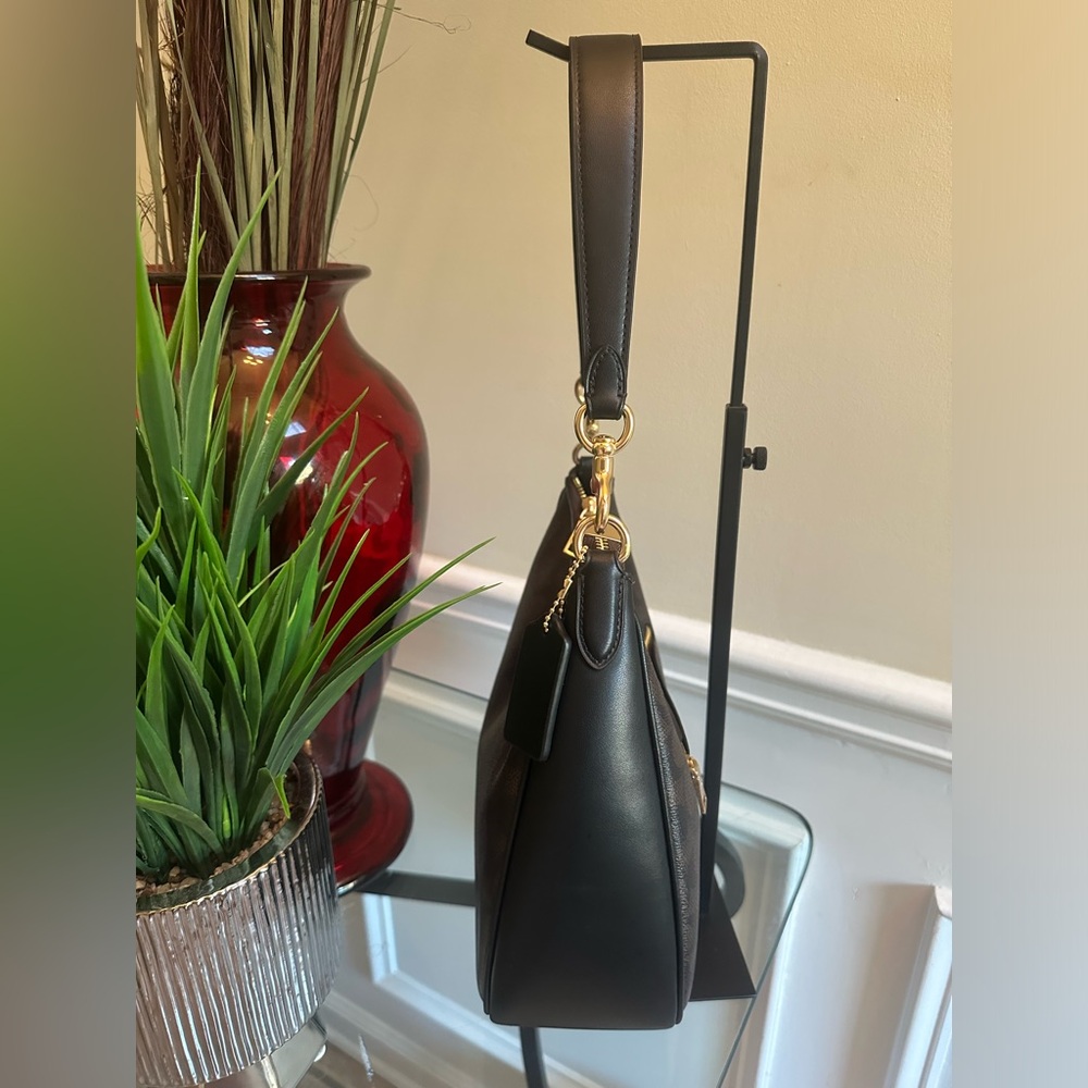 🌹BEAUTIFUL Coach • Teri Signature Leather Canvas Monogram Hobo Bag • EUC - Picture 3 of 15